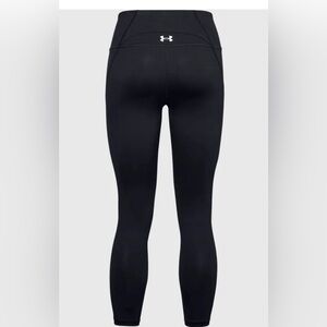Reflect UnderArmour Black Ankle Leggings